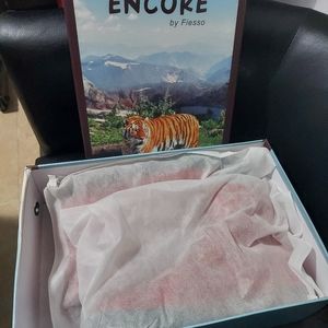 Fiesso by Aurelio Garcia Designer Shoes Crystal Hi Red size 9